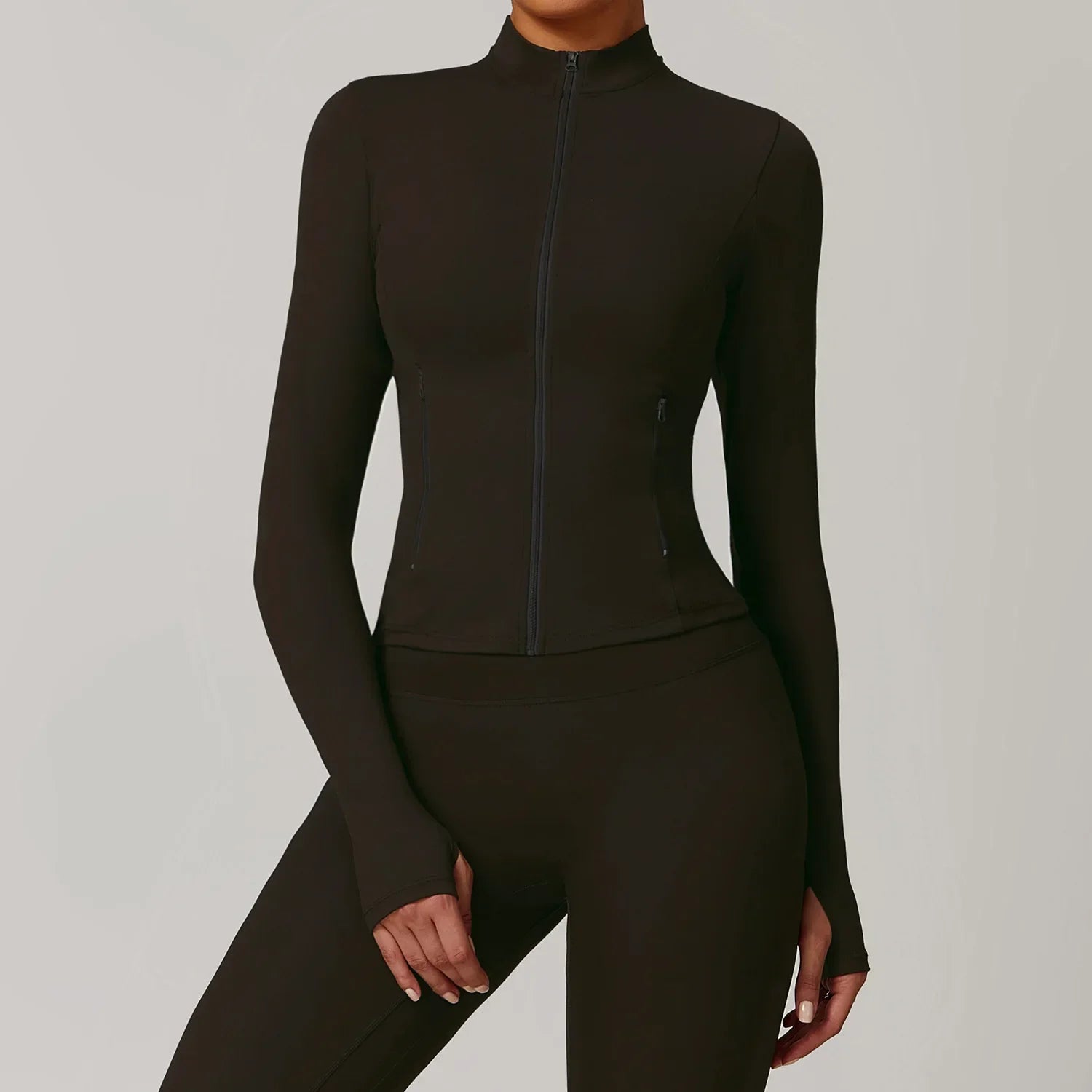 Smukła kurtka sportowa z długim rękawem do użytku na zewnątrz