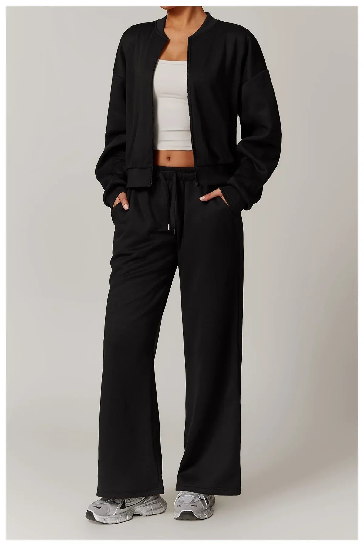 Luźna dresowa kurtka z zamkiem błyskawicznym i długim rękawem