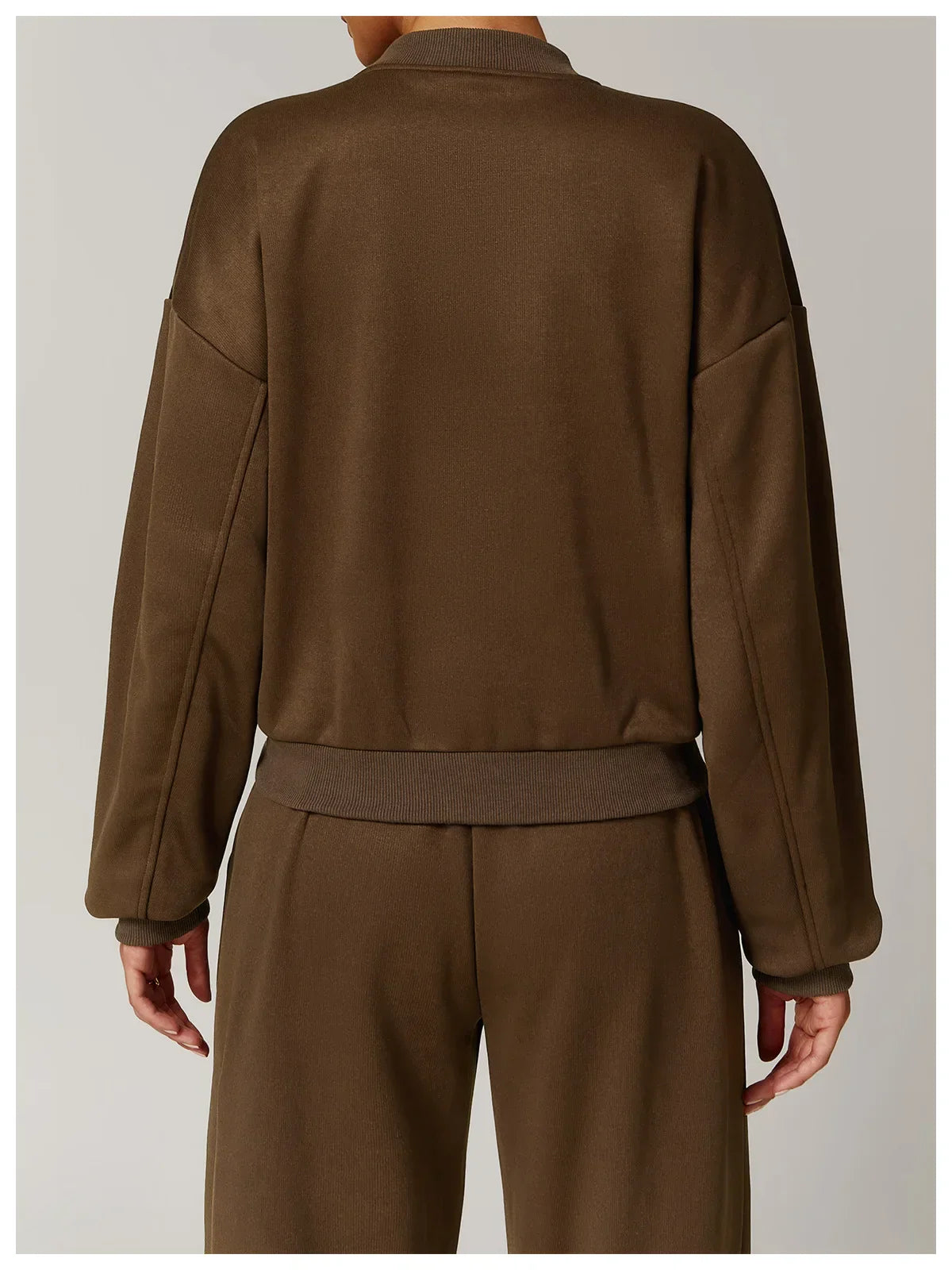 Luźna dresowa kurtka z zamkiem błyskawicznym i długim rękawem