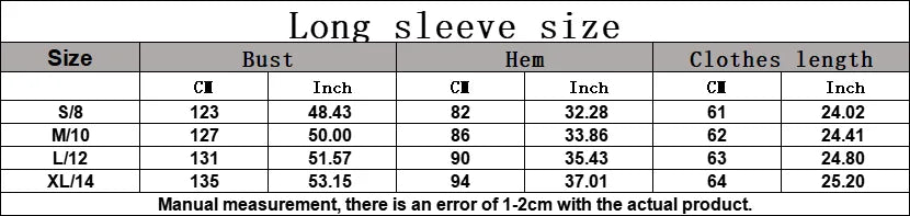 Długo rękawowa kurtka na zewnątrz