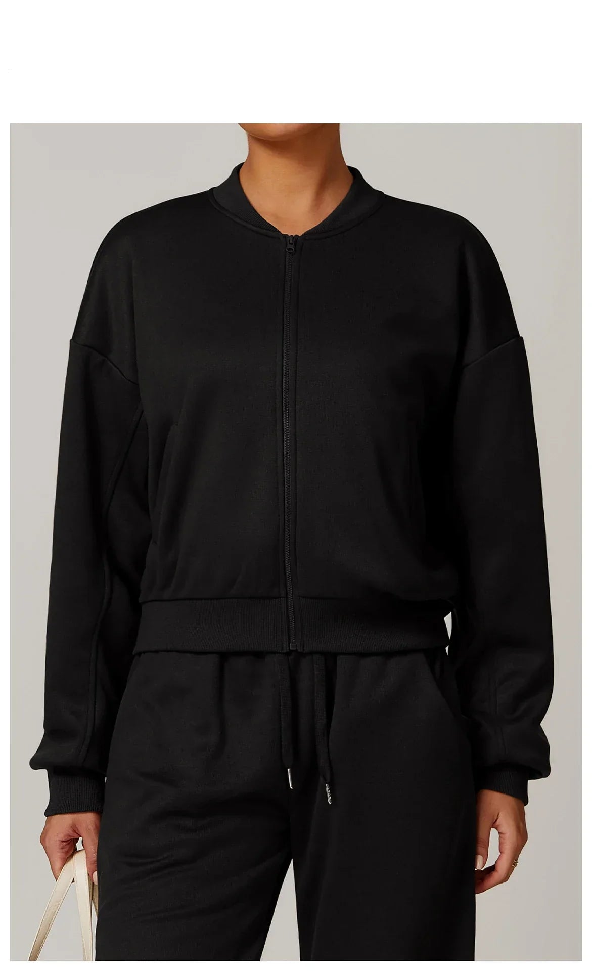 Luźna dresowa kurtka z zamkiem błyskawicznym i długim rękawem