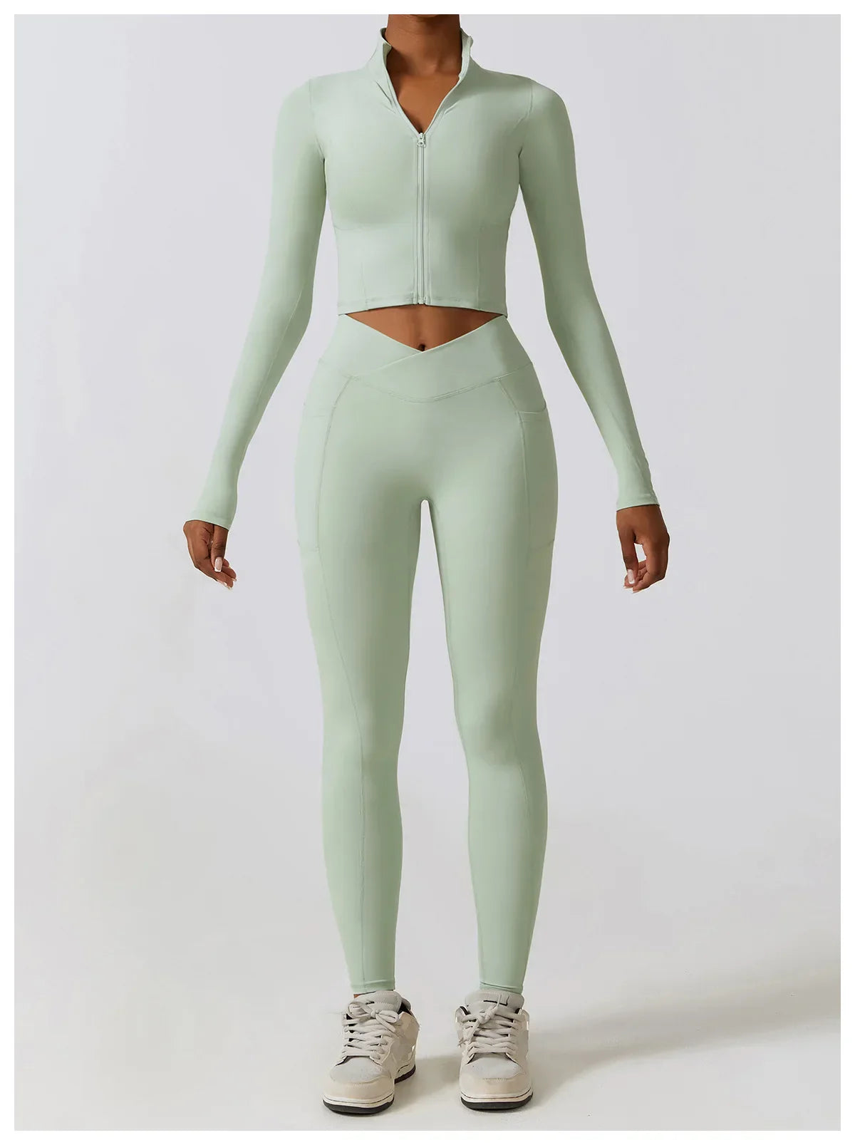 Damska kurtka z długim rękawem i zamkiem błyskawicznym