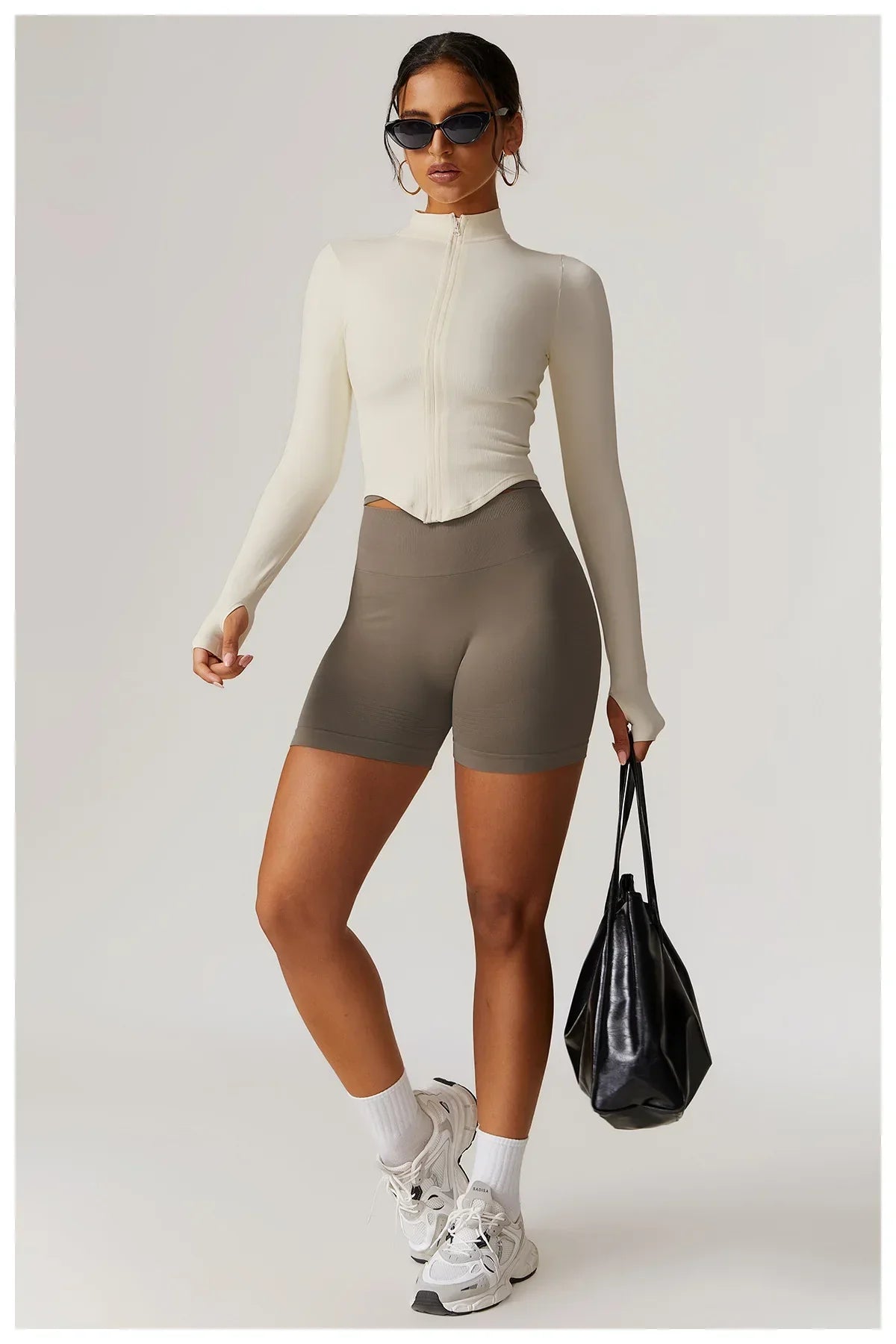 Bezszwowa kurtka z długimi rękawami i zamkiem