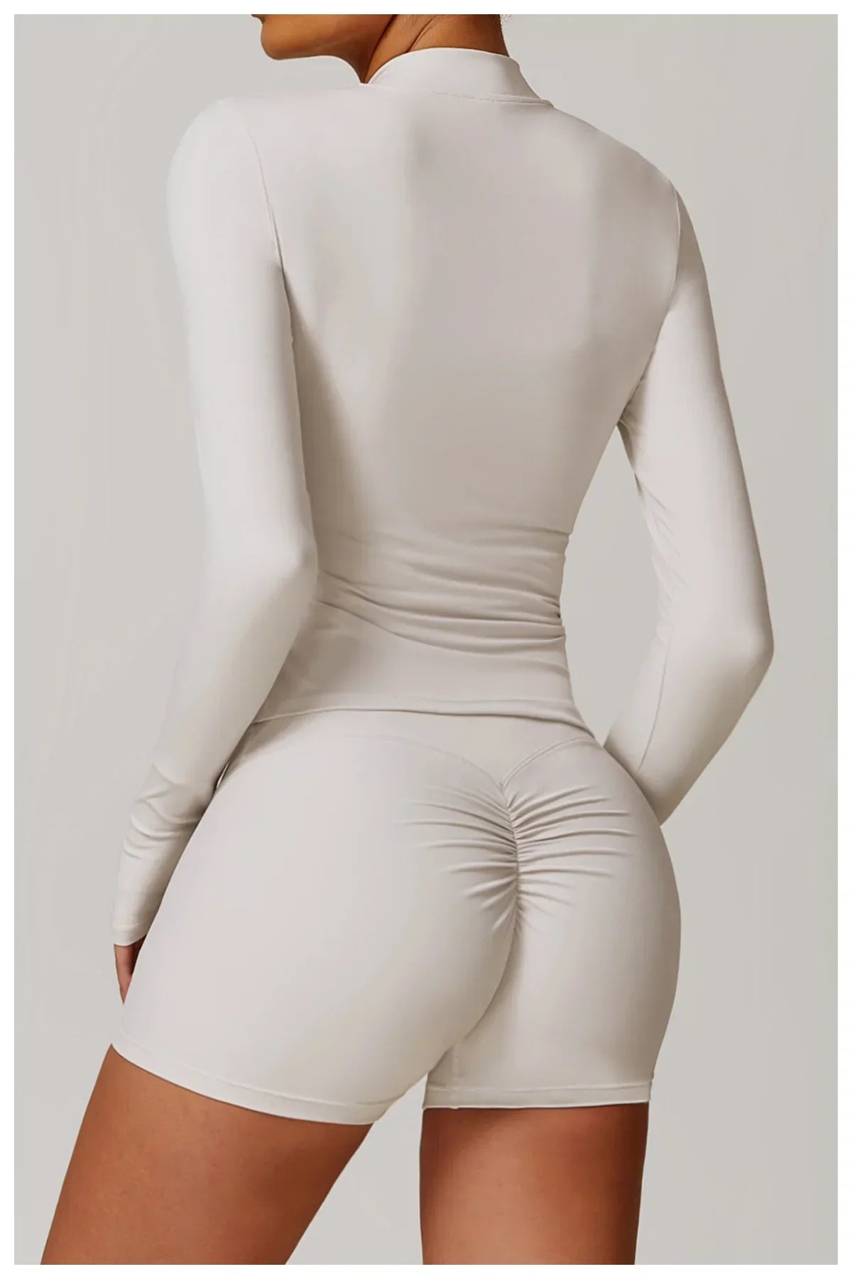 Smukła kurtka sportowa z długim rękawem do użytku na zewnątrz