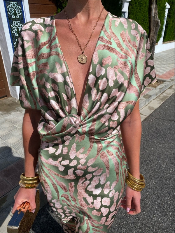 Milava™ | Satynowa Sukienka w Wzór Lamparta