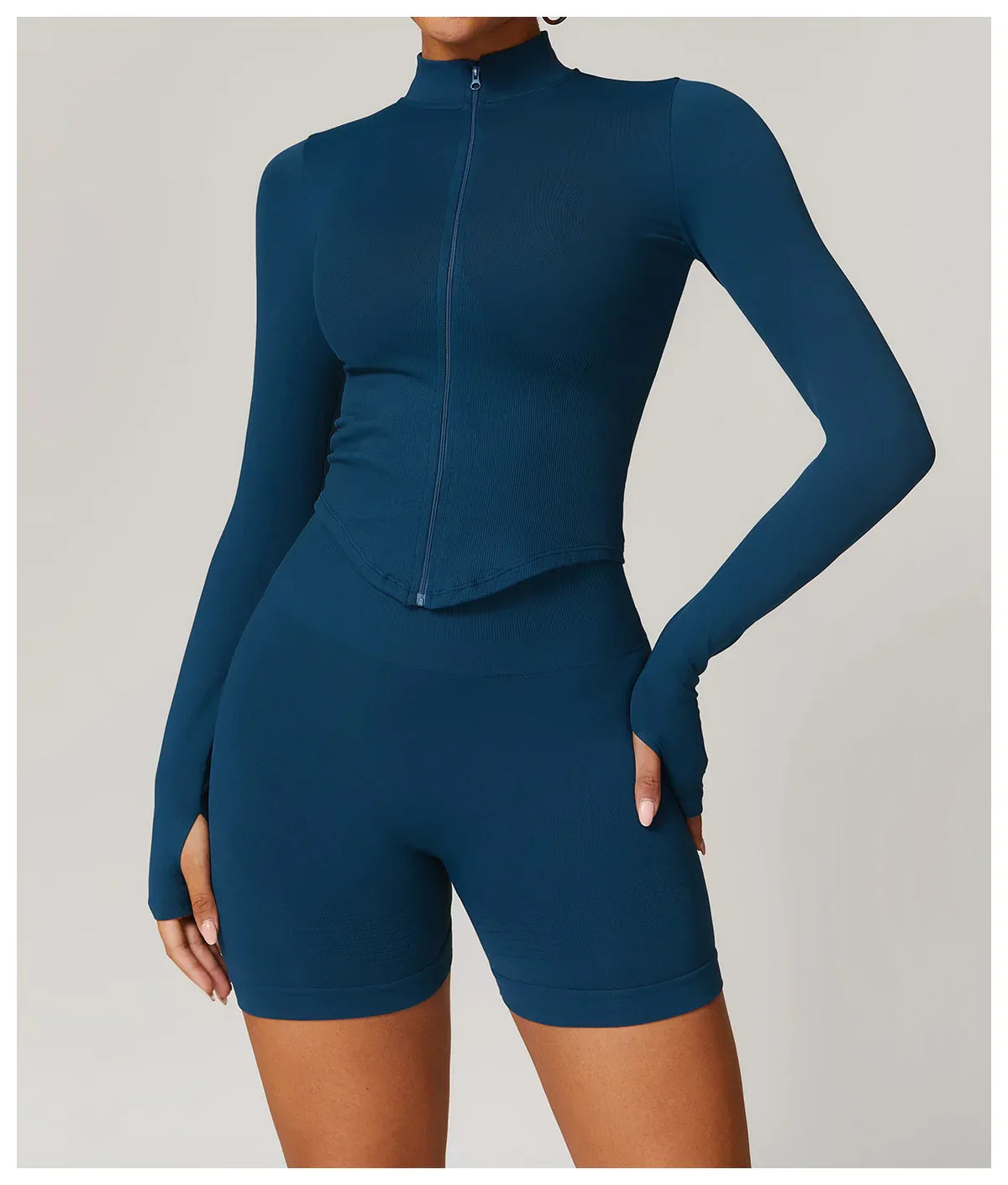 Bezszwowa kurtka z długimi rękawami i zamkiem