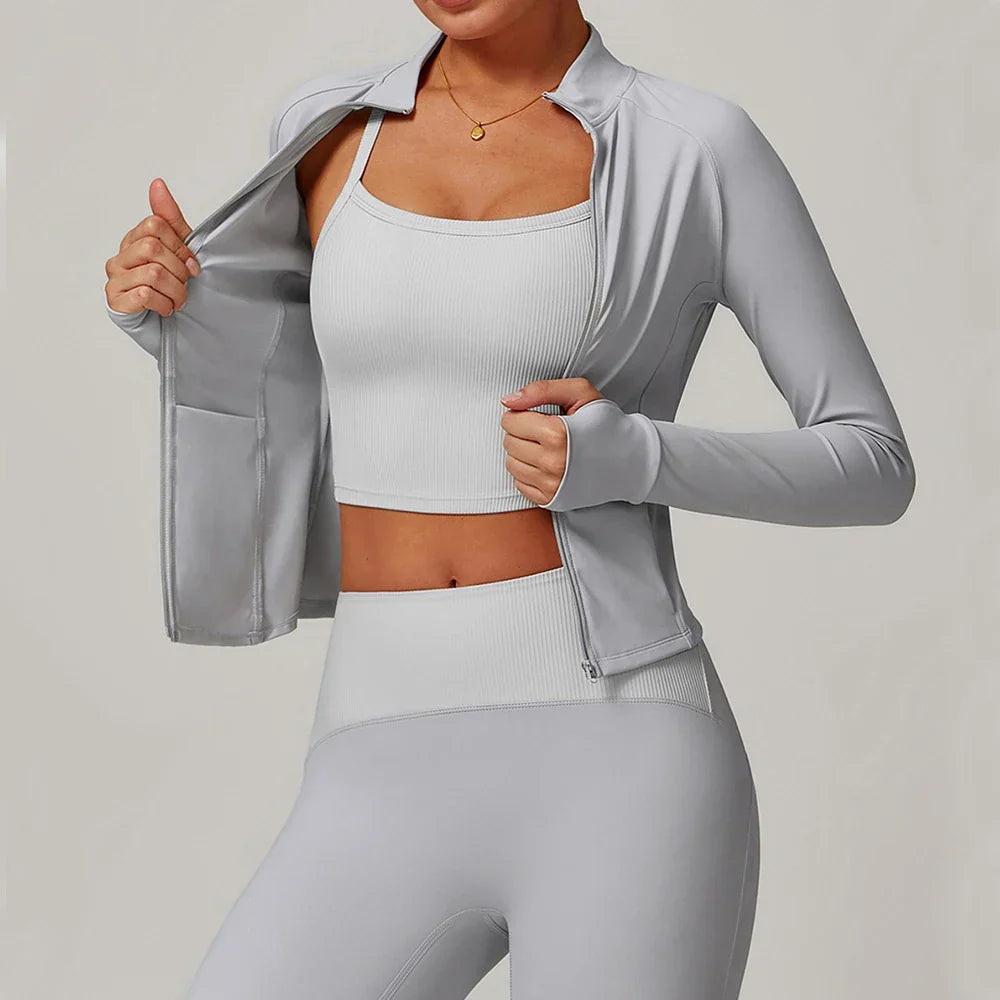 Smukła, wiatroszczelna kurtka sportowa z długim rękawem