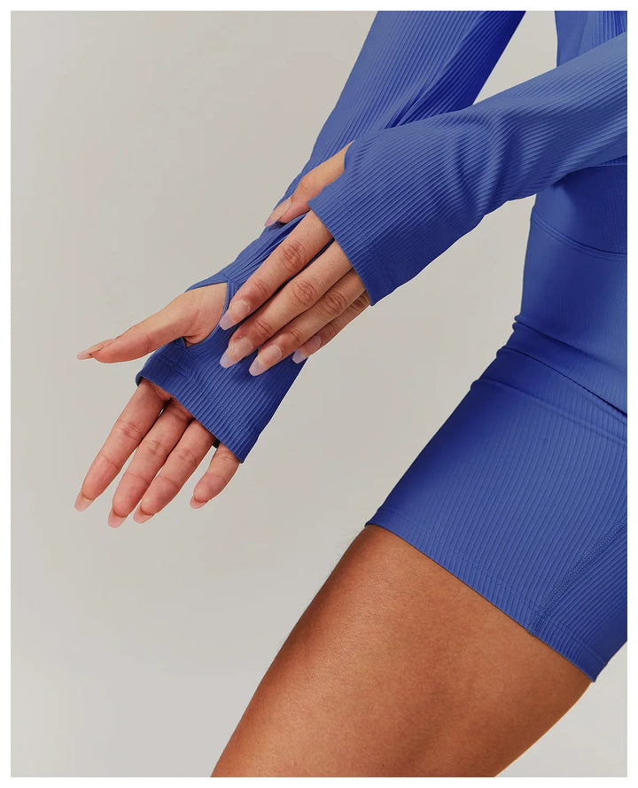 Damska kurtka do jogi z długim rękawem i półsuwnym zamkiem