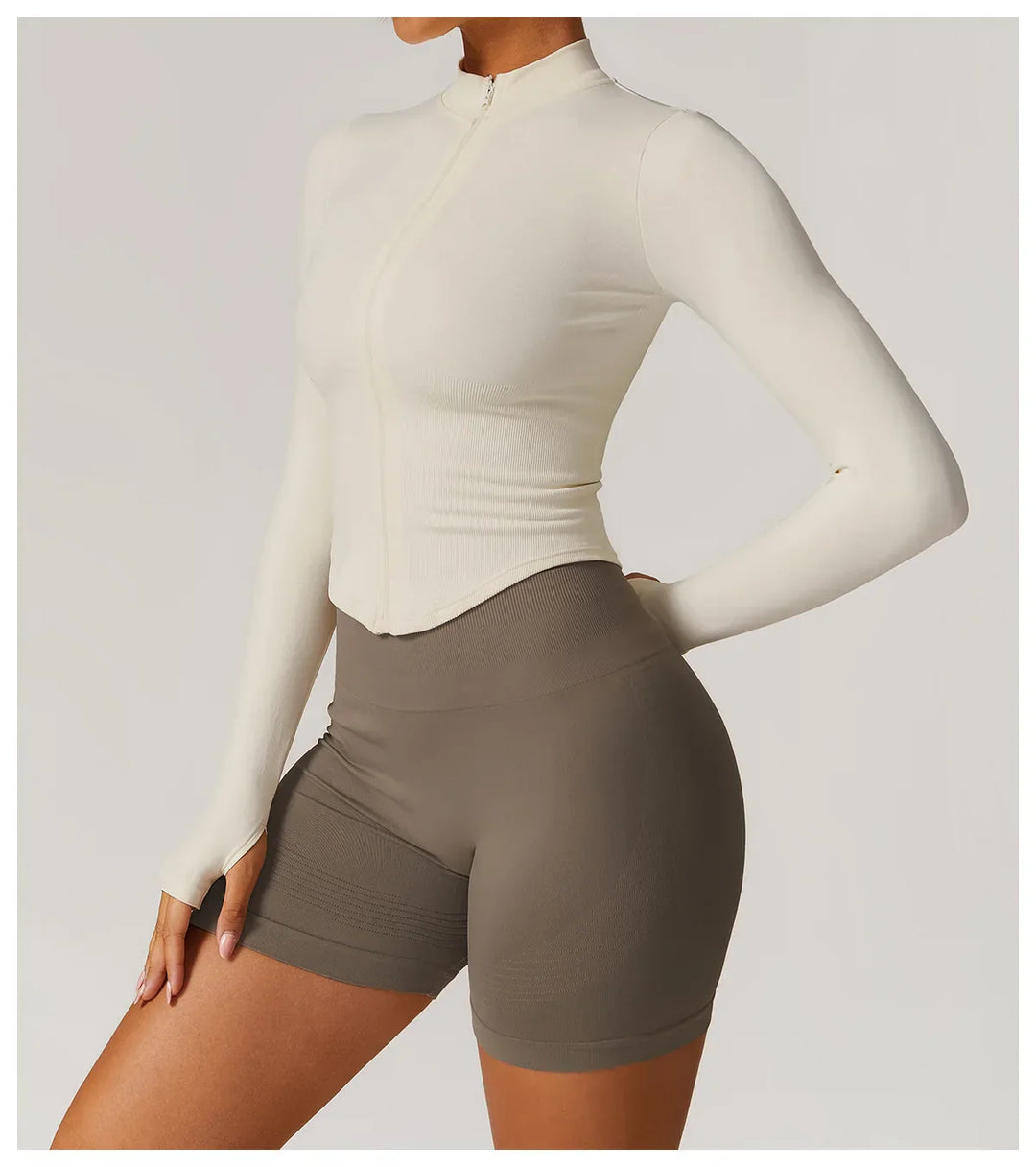 Bezszwowa kurtka z długimi rękawami i zamkiem