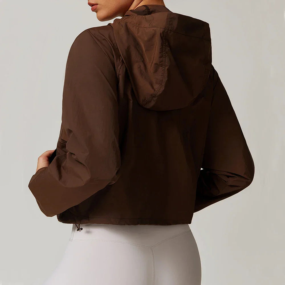 Kardigan damski z długimi rękawami i kapturem, zapinany na zamek