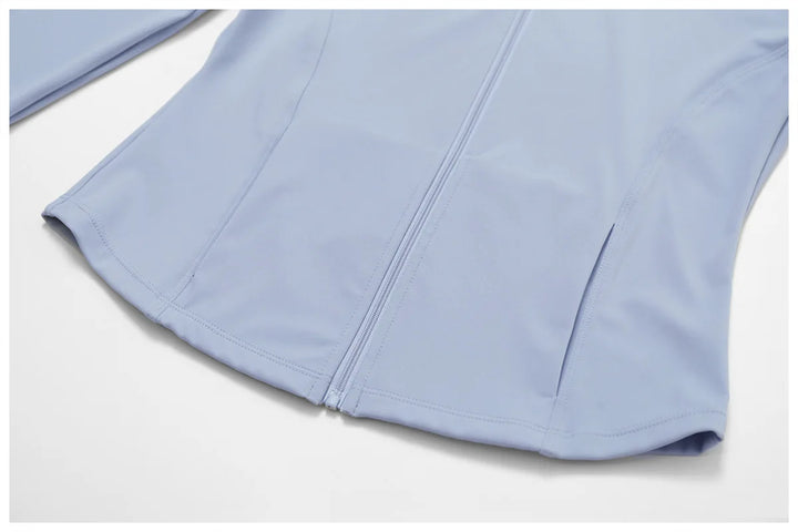 Smukła, wiatroszczelna kurtka sportowa z długim rękawem