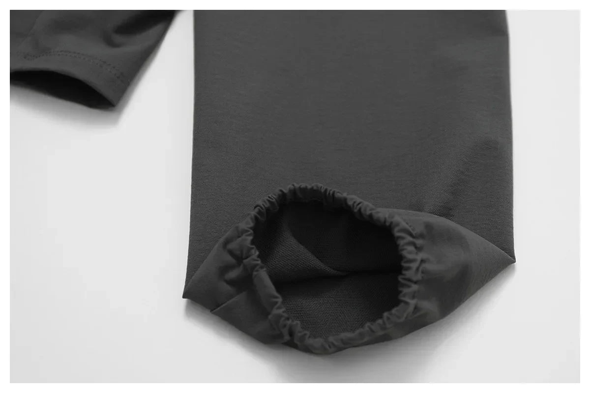 Damska kurtka do fitnessu z długim rękawem na zewnątrz