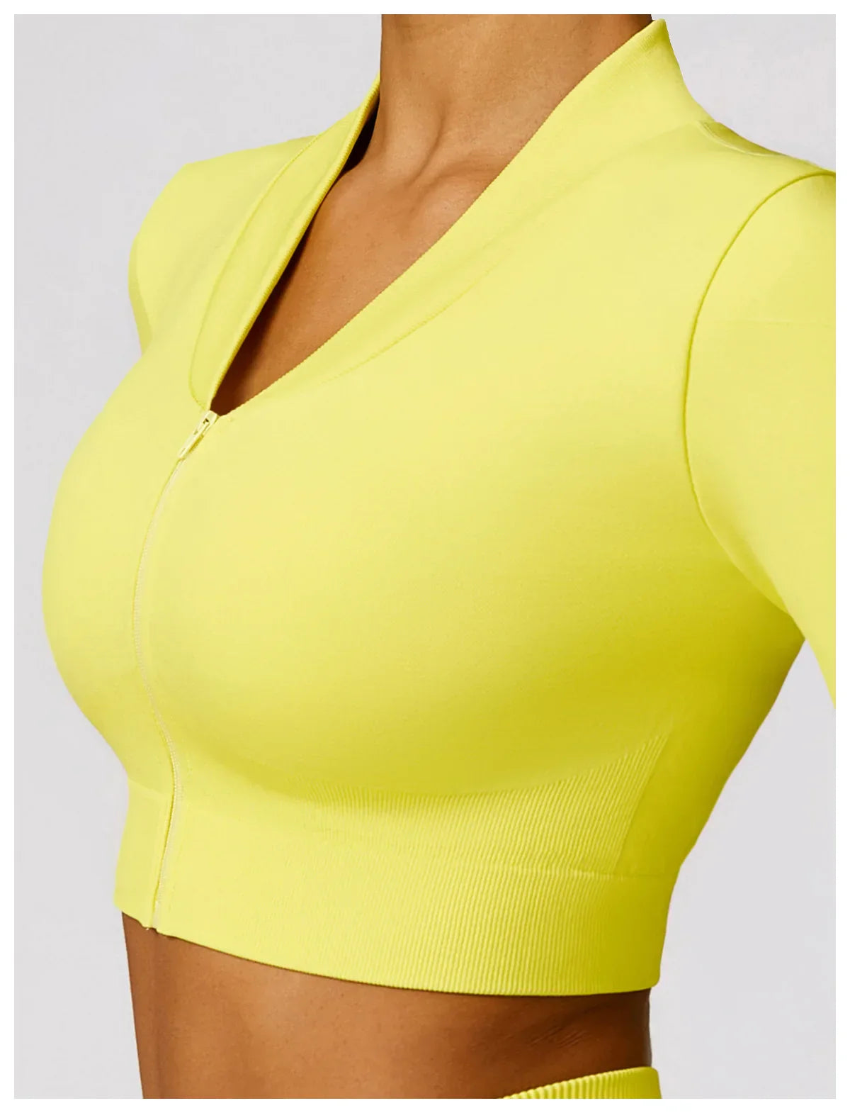 Kurtka sportowa damska z długim rękawem