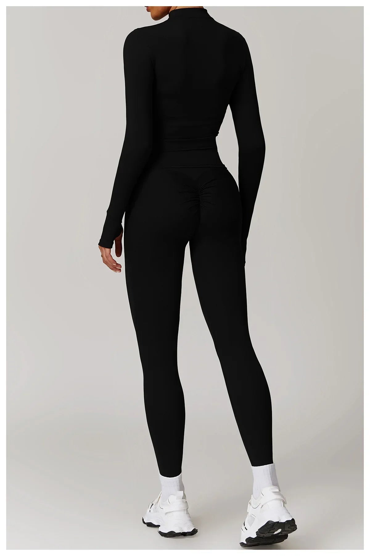 Smukła kurtka sportowa z długim rękawem do użytku na zewnątrz