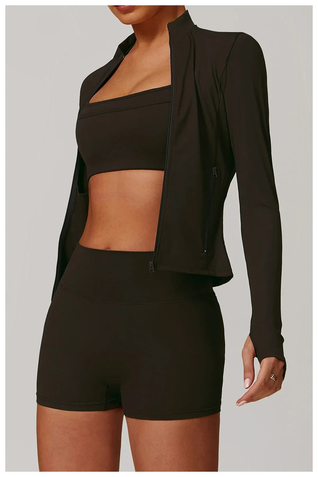 Smukła kurtka sportowa z długim rękawem do użytku na zewnątrz