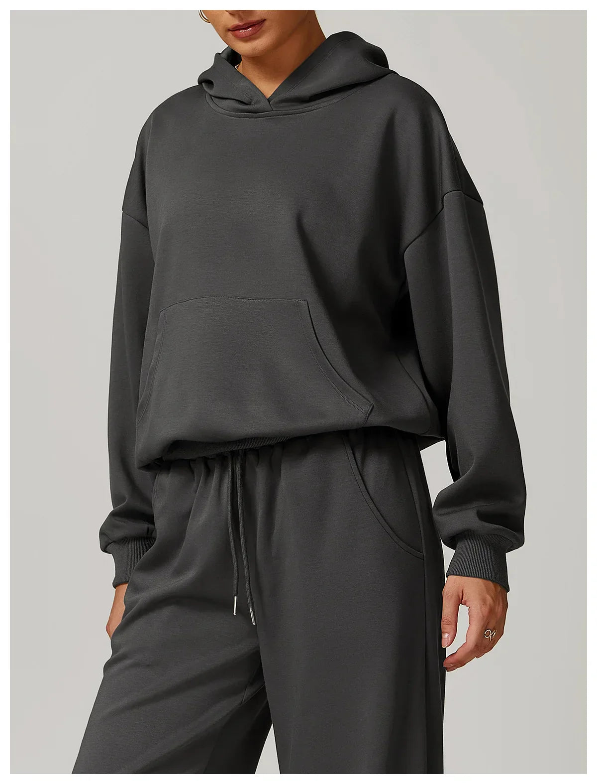 Długo rękawowa kurtka na zewnątrz