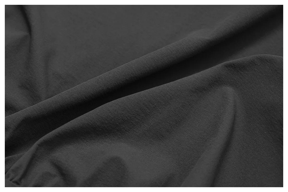 Damska kurtka do fitnessu z długim rękawem na zewnątrz