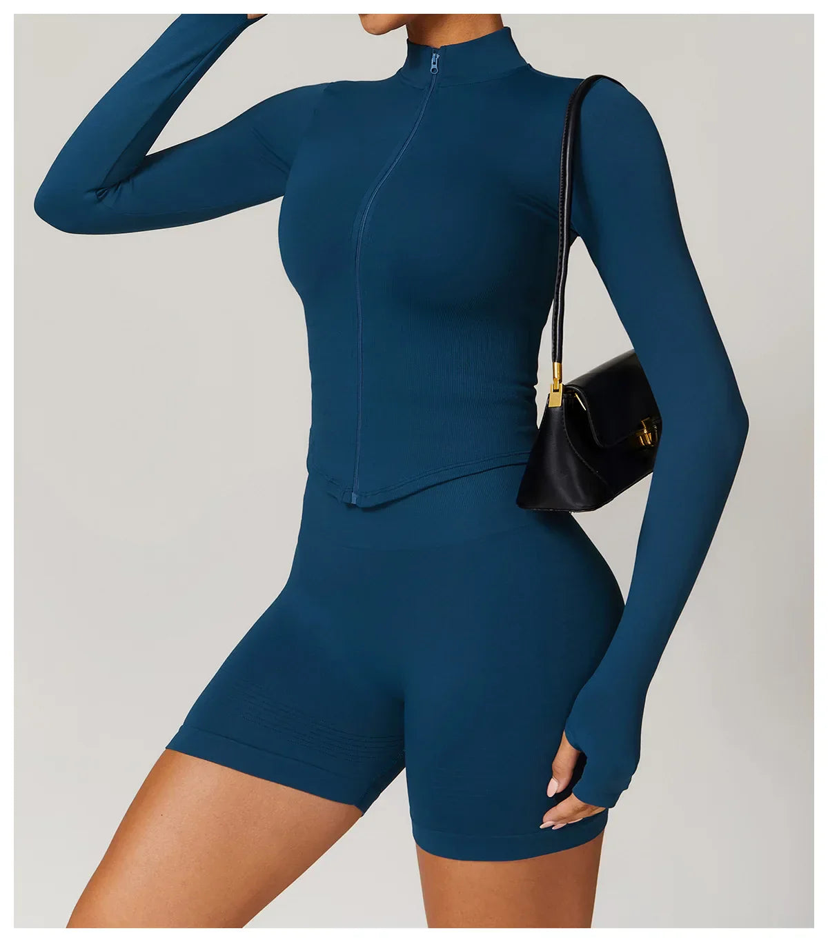 Bezszwowa kurtka z długimi rękawami i zamkiem